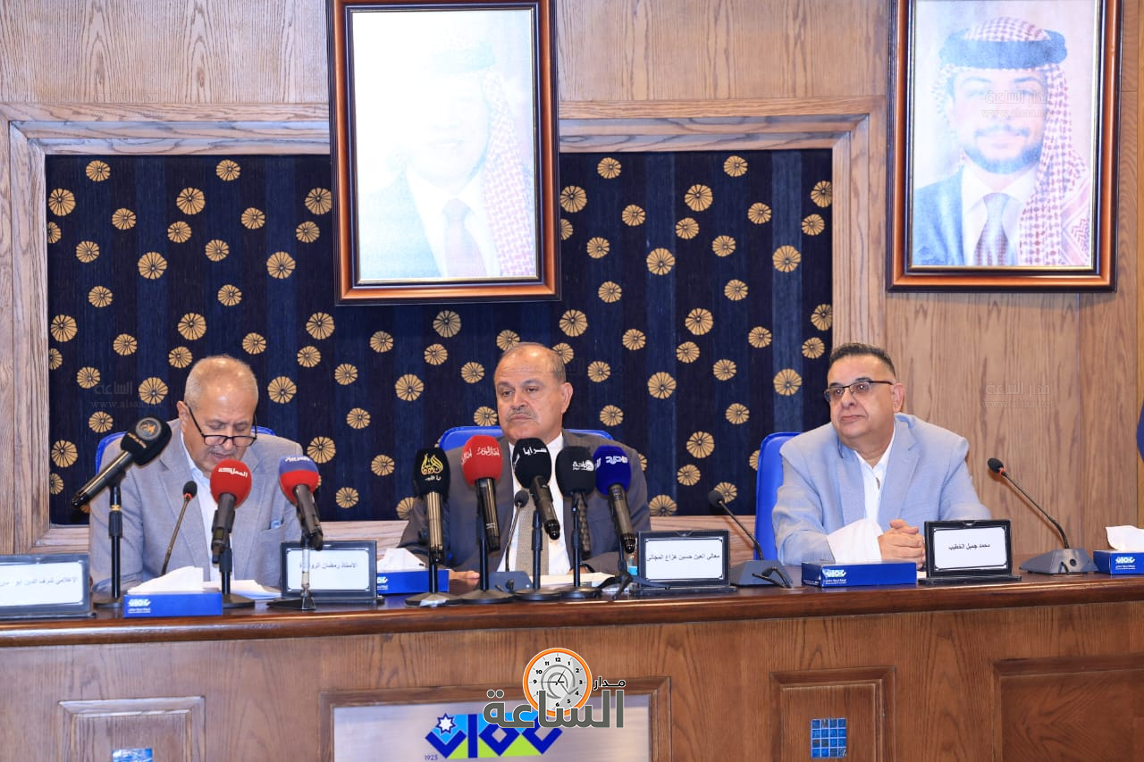 Madar Al-Saa Images 0.9923885875650151