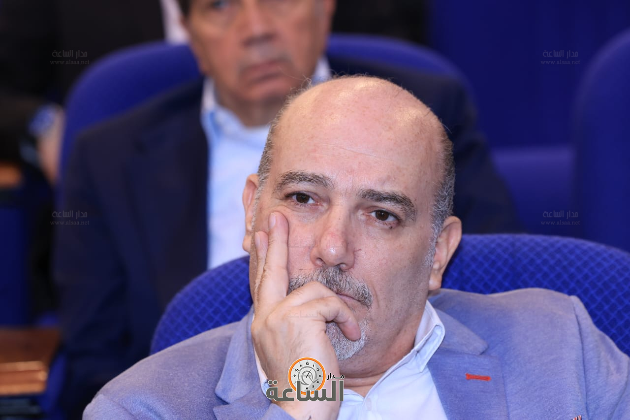 Madar Al-Saa Images 0.5440781138240617