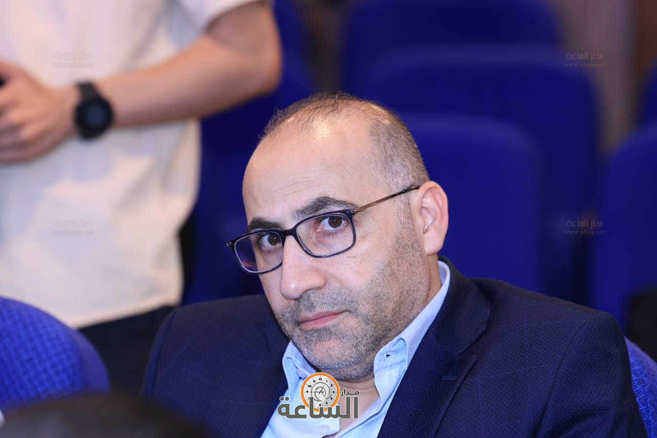 Madar Al-Saa Images 0.3130316097284923