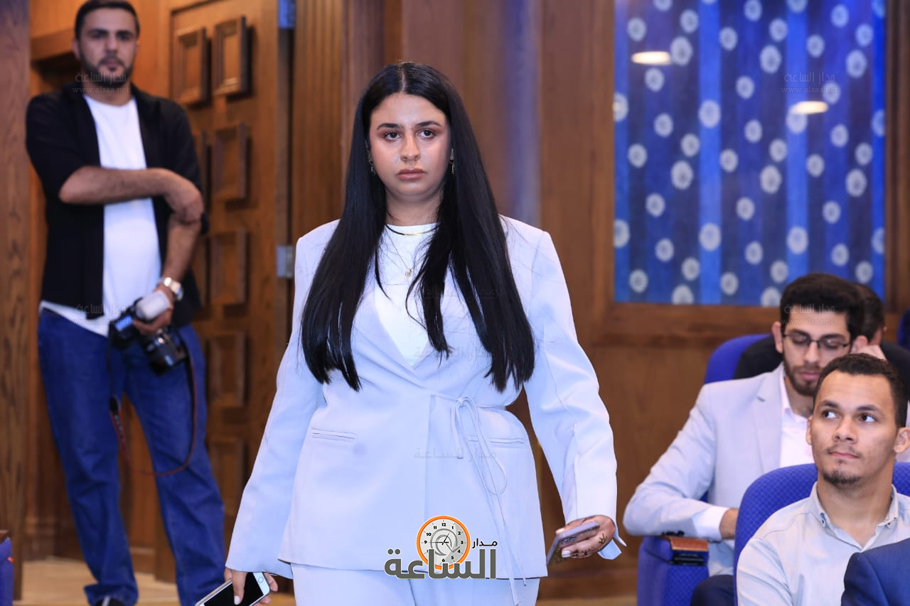 Madar Al-Saa Images 0.052433568786837914