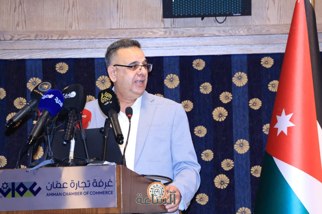 Madar Al-Saa Images 0.12302532323021331