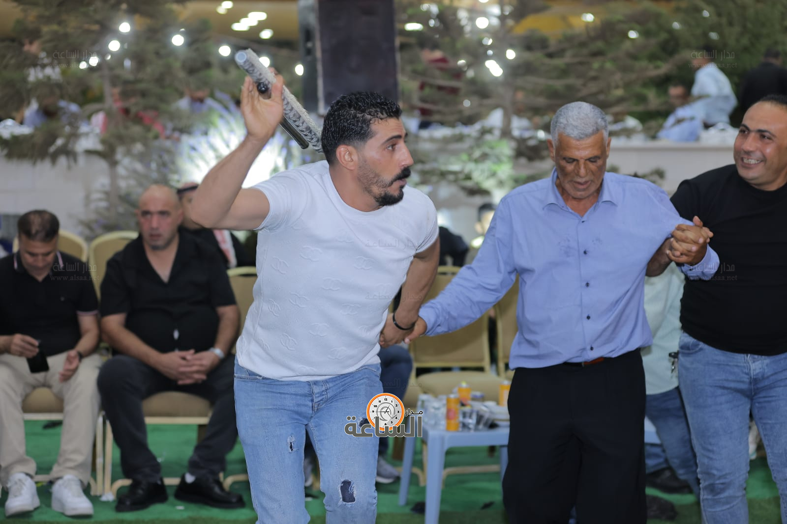 Madar Al-Saa Images 0.5602076621523828