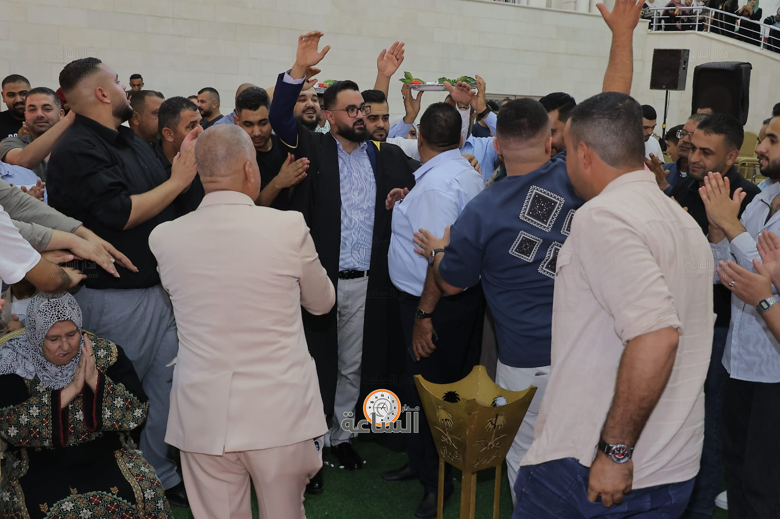 Madar Al-Saa Images 0.004603721803431271