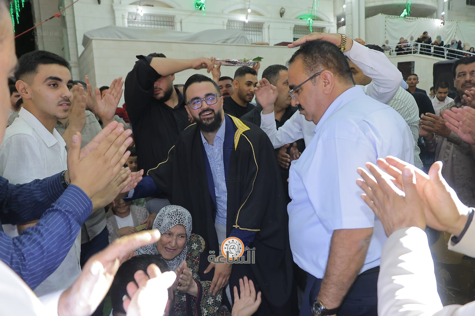 Madar Al-Saa Images 0.8896715348989979