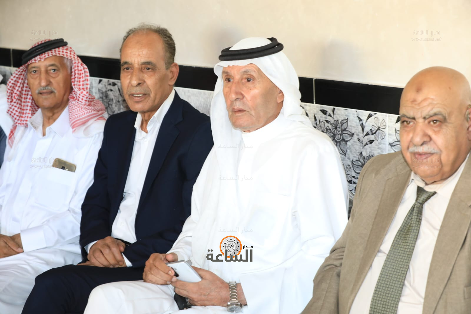 Madar Al-Saa Images 0.16875283528514218