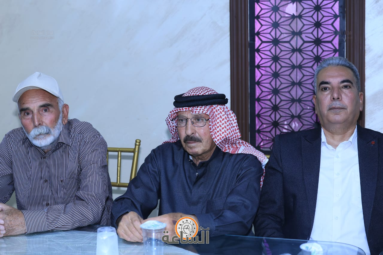 Madar Al-Saa Images 0.3772470344283684