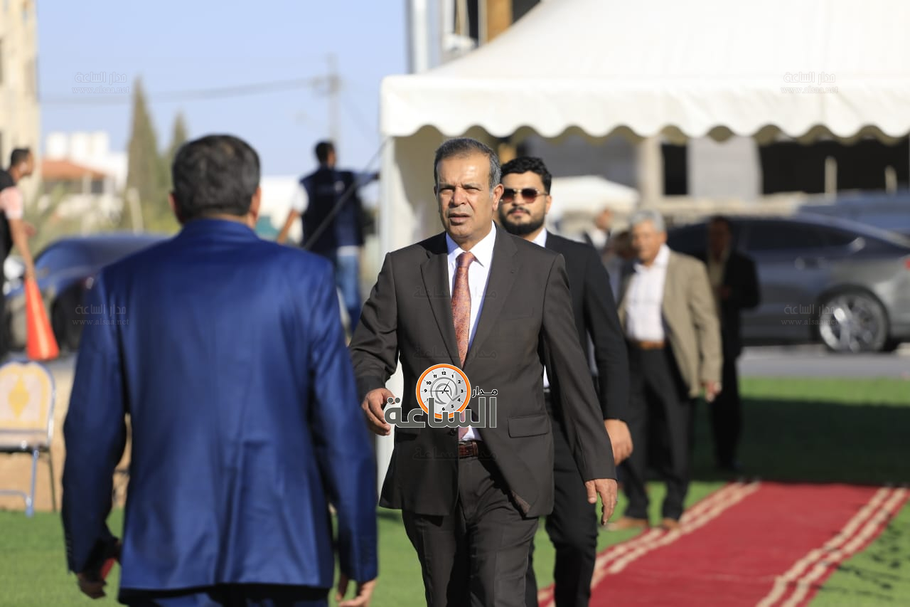 Madar Al-Saa Images 0.6979722476346124