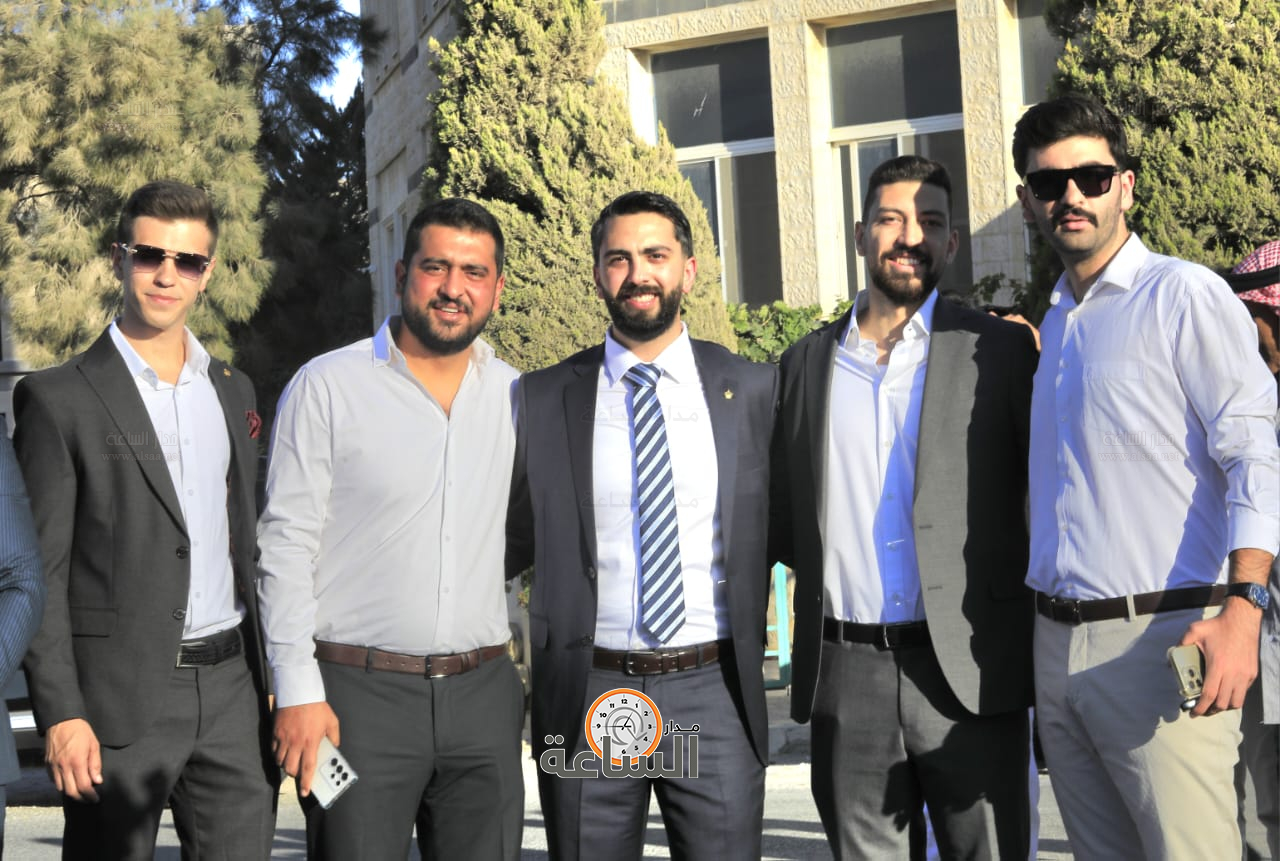 Madar Al-Saa Images 0.13473282227533878