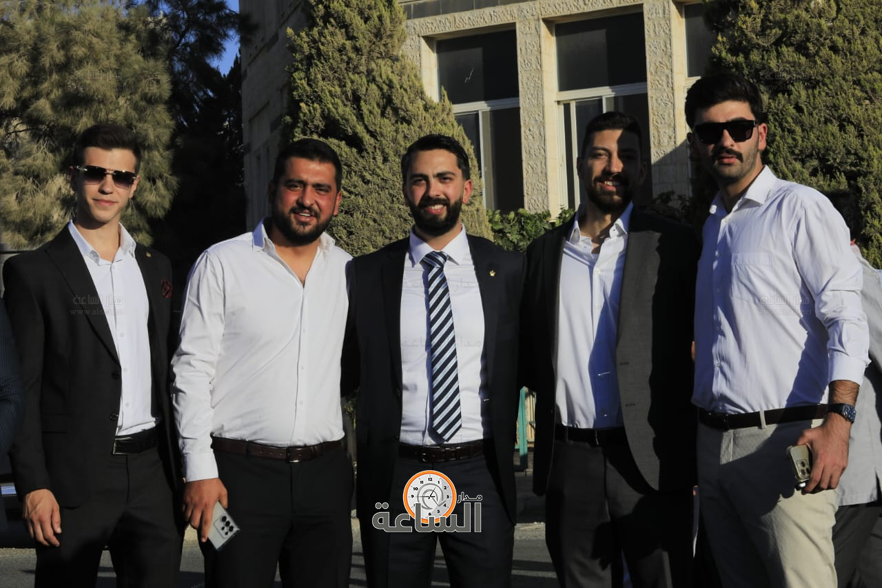 Madar Al-Saa Images 0.1443559463481091