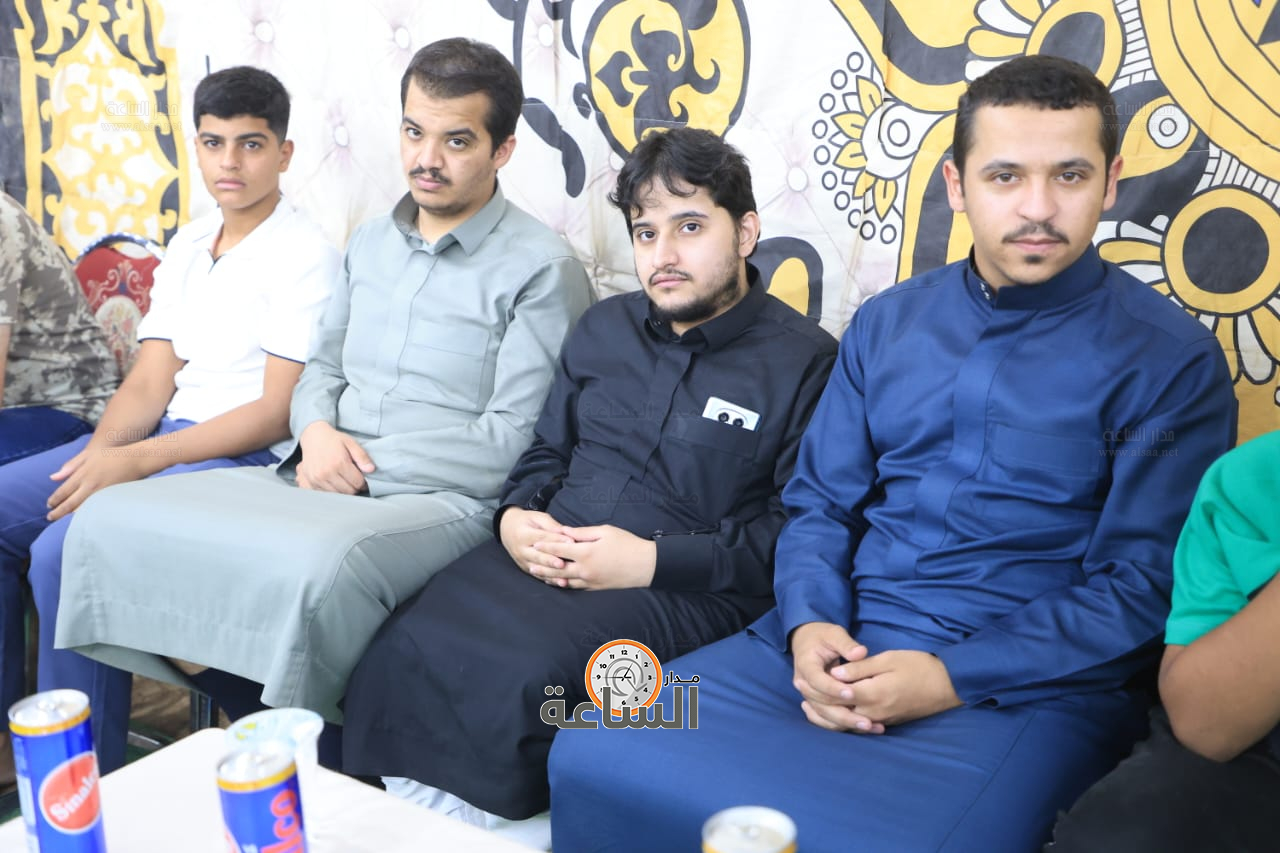 Madar Al-Saa Images 0.27502147874446625