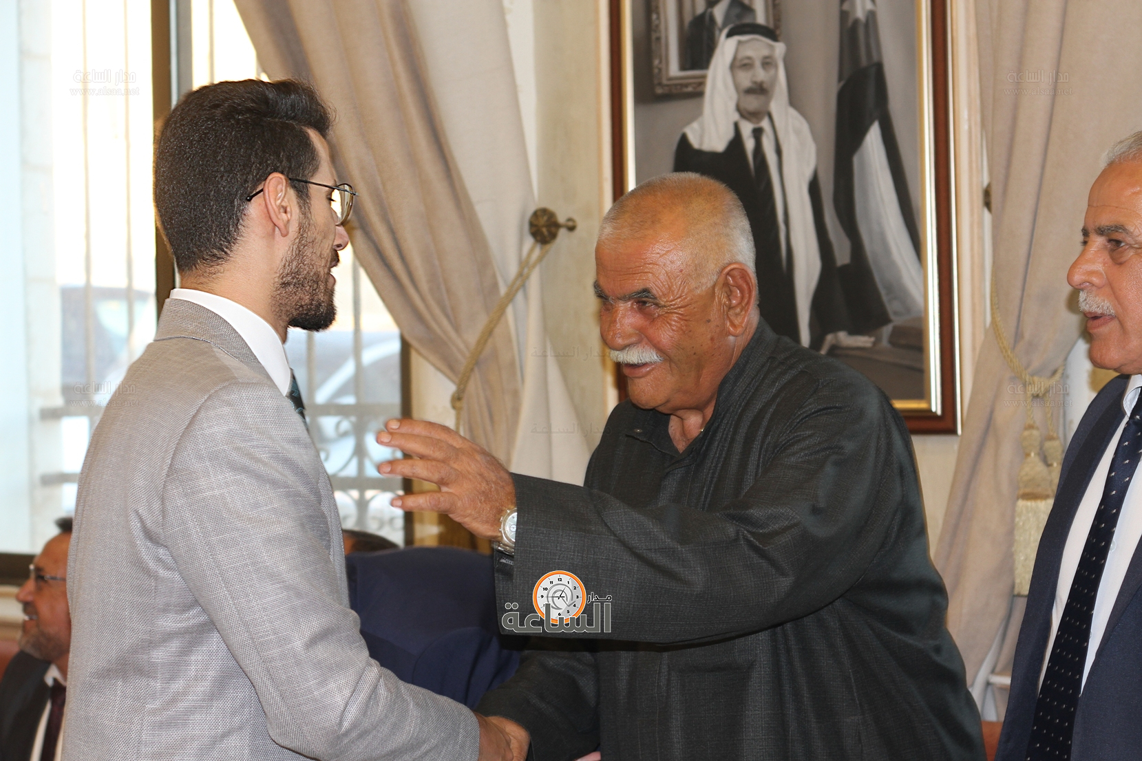 Madar Al-Saa Images 0.764382429540099