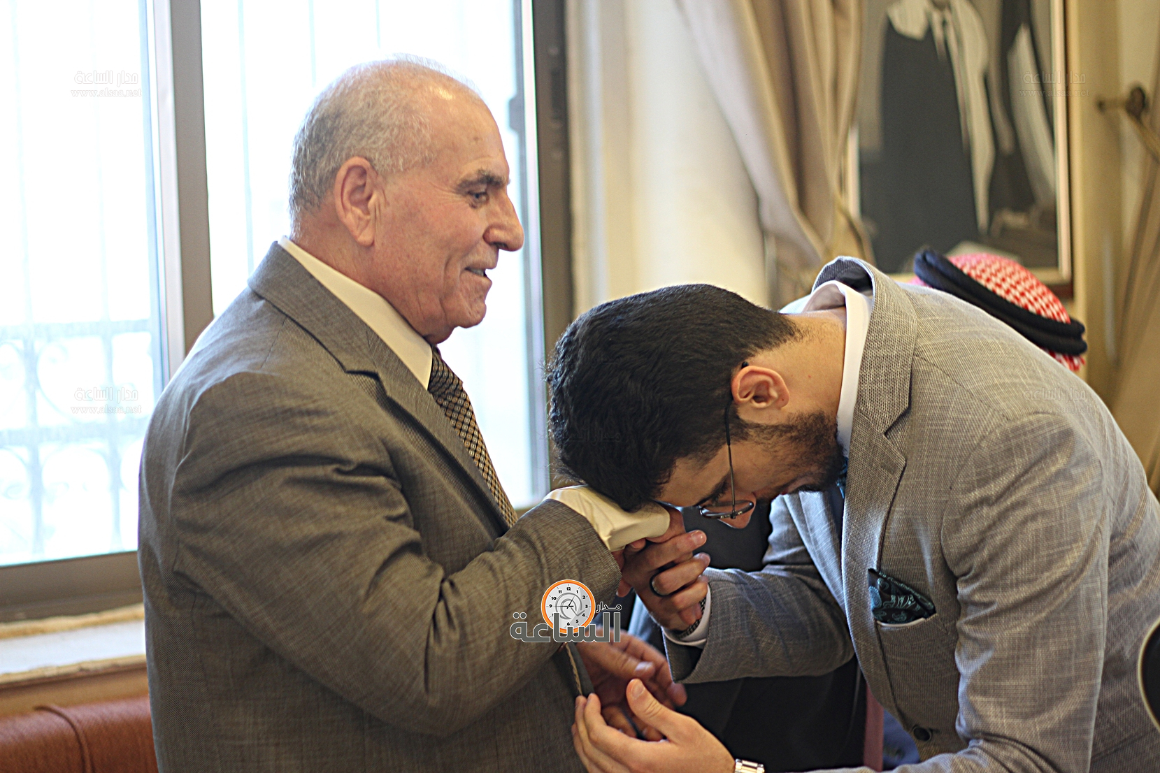 Madar Al-Saa Images 0.9795543141109071