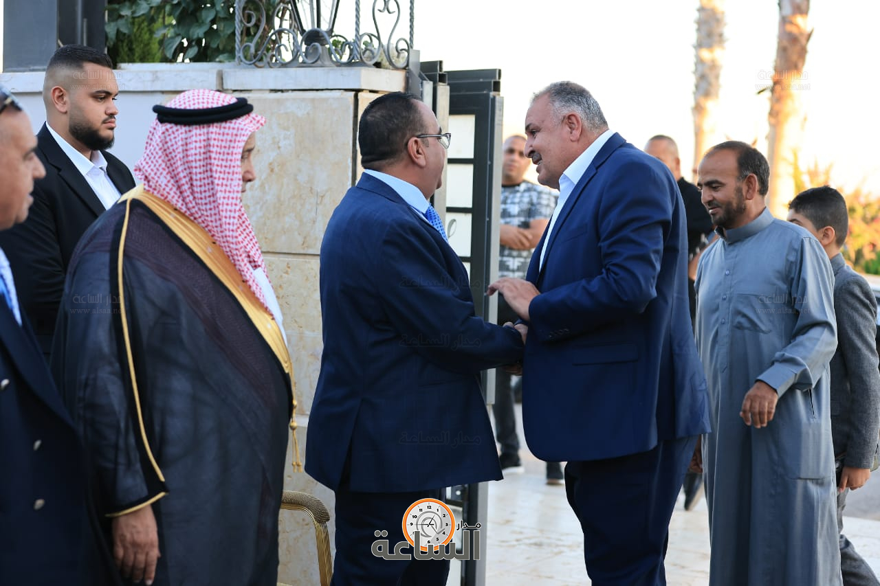 Madar Al-Saa Images 0.4654638588332125