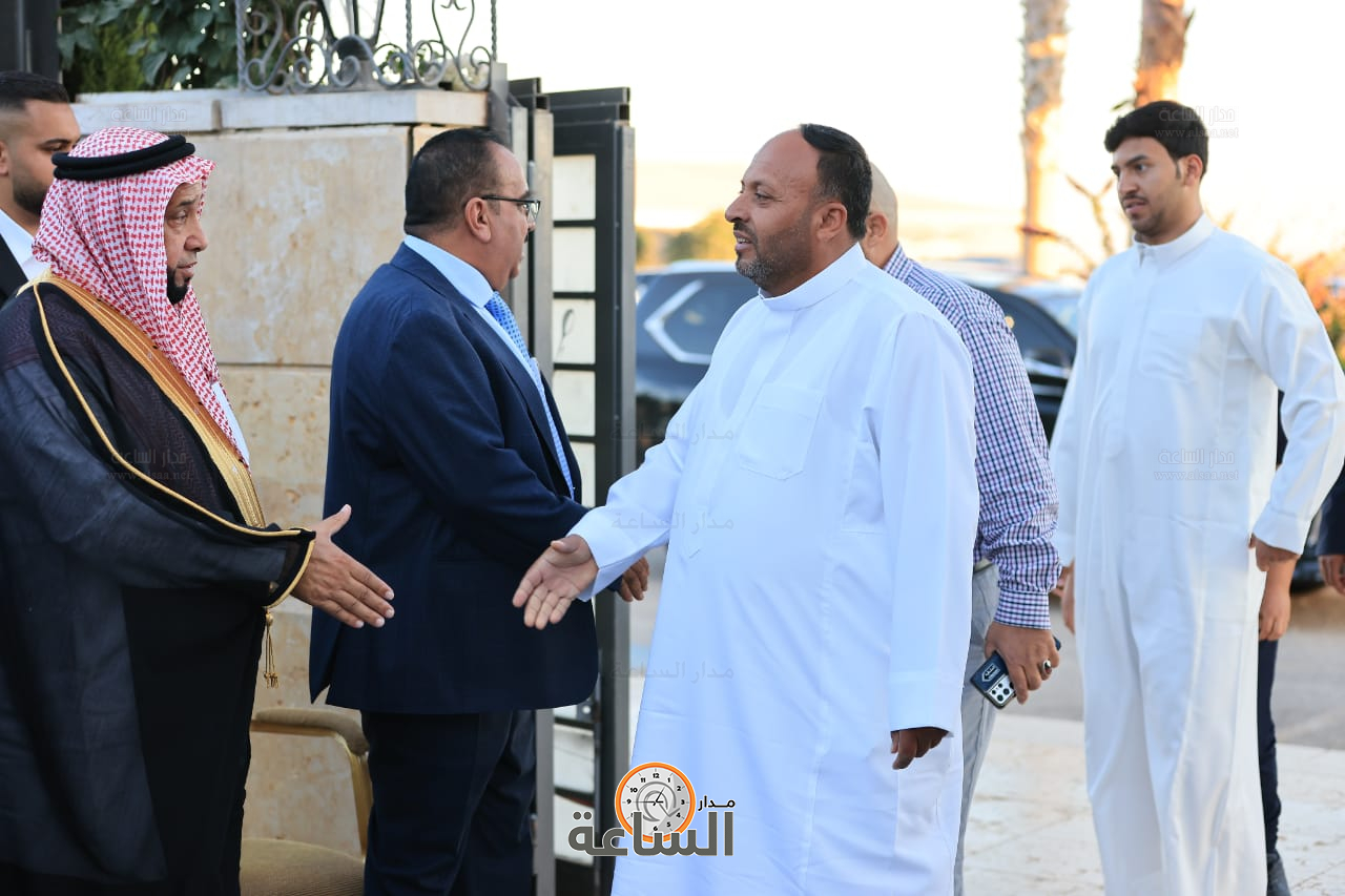 Madar Al-Saa Images 0.227301009236346