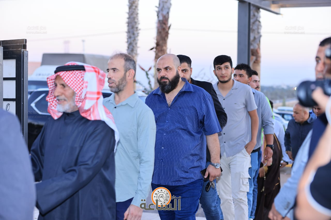 Madar Al-Saa Images 0.6148224912207837