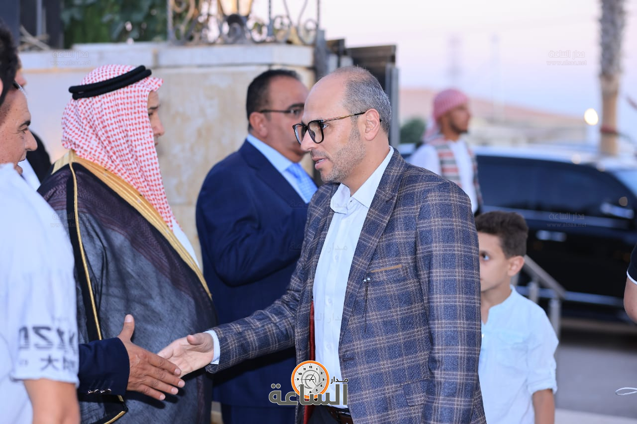 Madar Al-Saa Images 0.5575148593873069