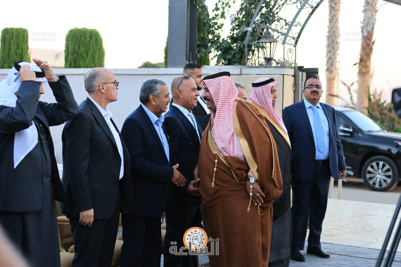 Madar Al-Saa Images 0.4126332702180564