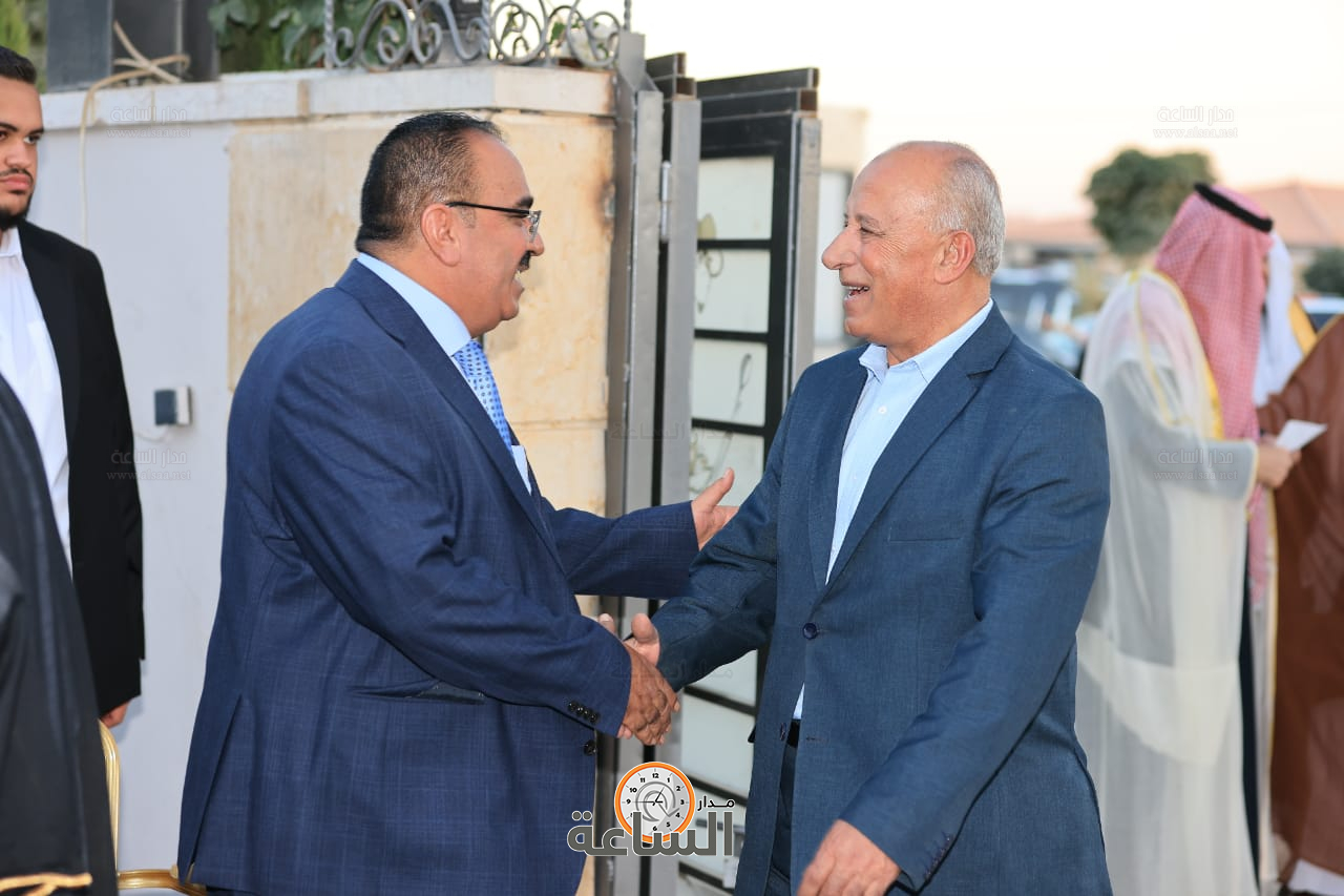 Madar Al-Saa Images 0.317604590405254