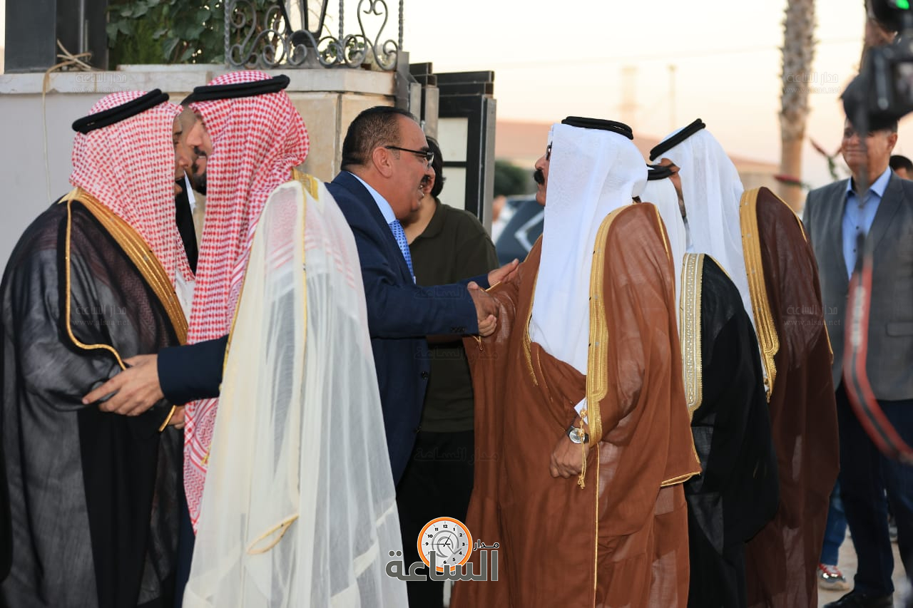 Madar Al-Saa Images 0.993954562464337