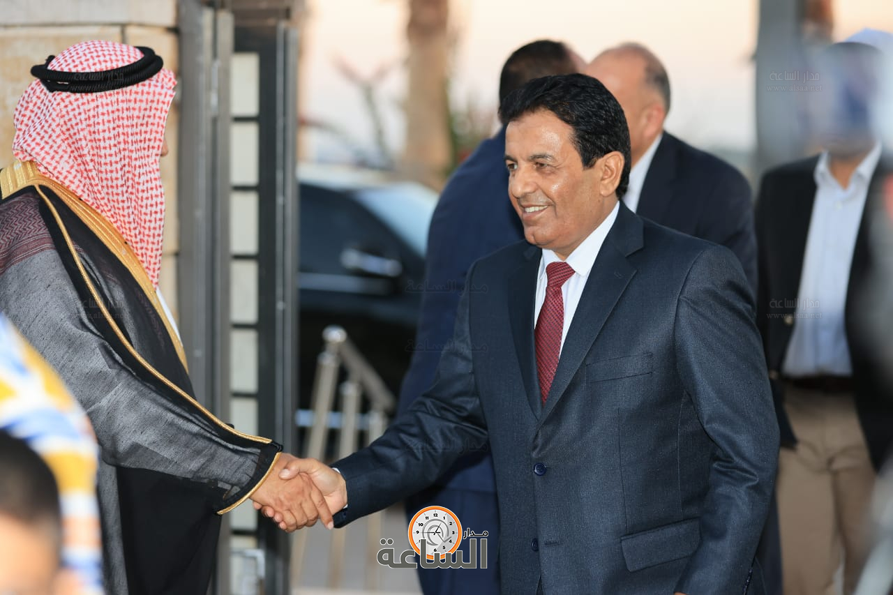 Madar Al-Saa Images 0.8424715922269573