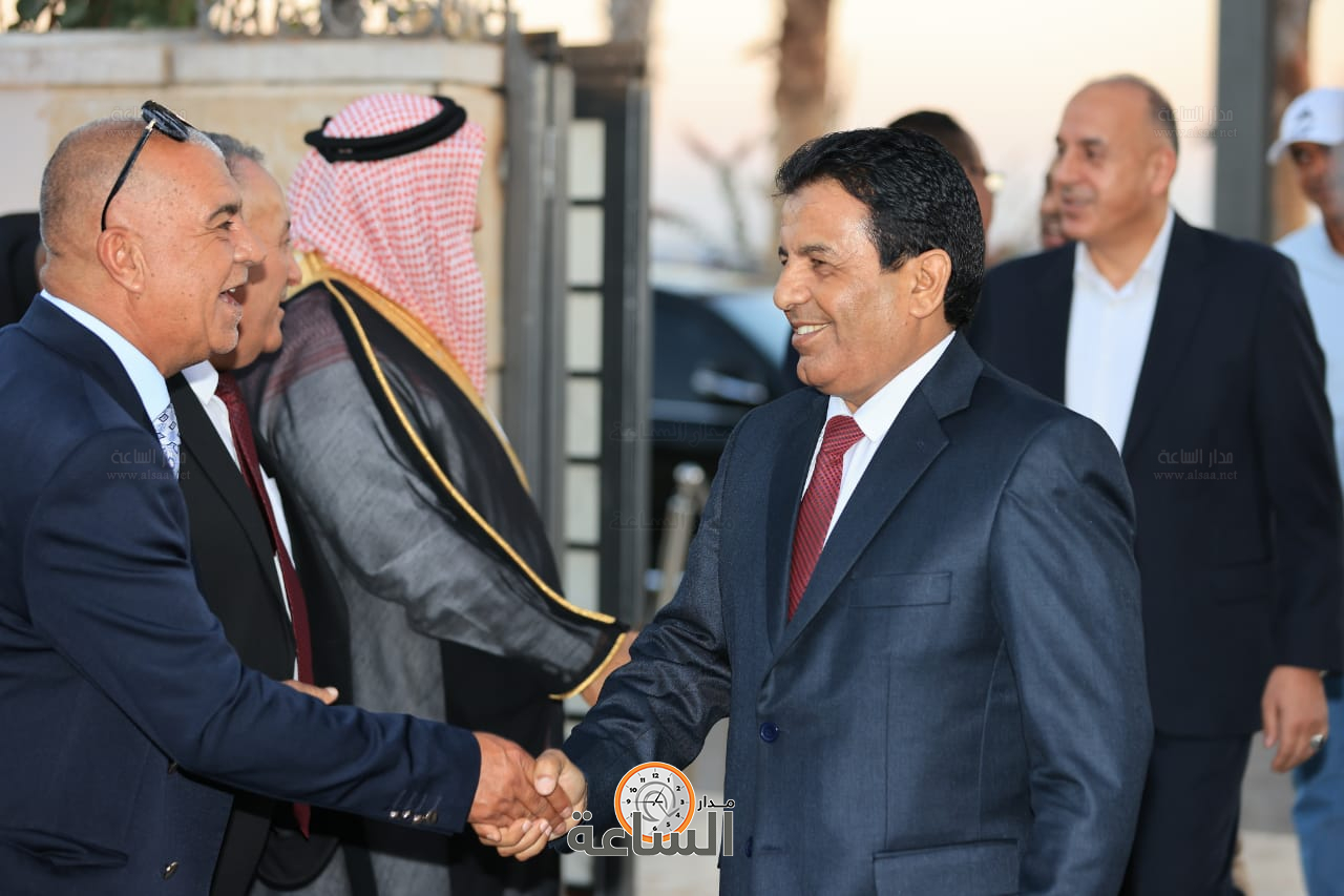 Madar Al-Saa Images 0.84534654129222