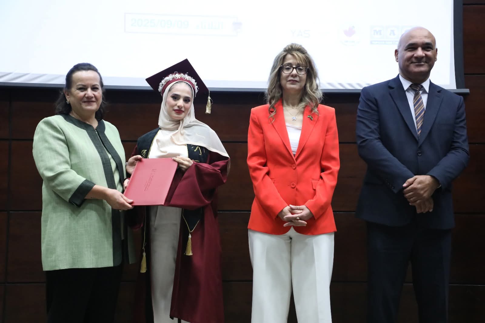 Madar Al-Saa Images 0.12057114935567315