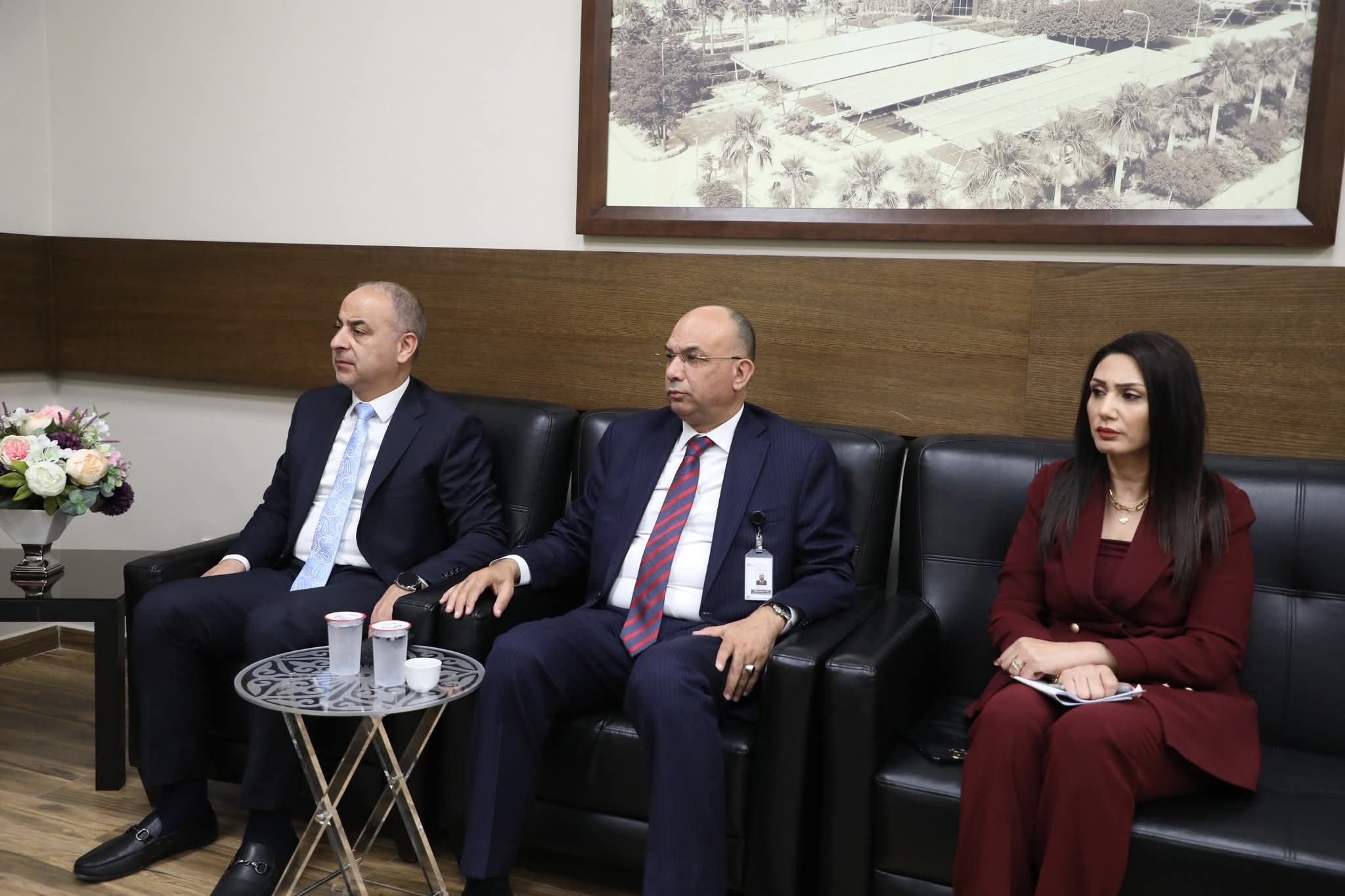 Madar Al-Saa Images 0.376894654552843