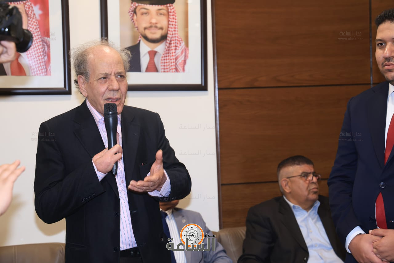 Madar Al-Saa Images 0.5814689049982406