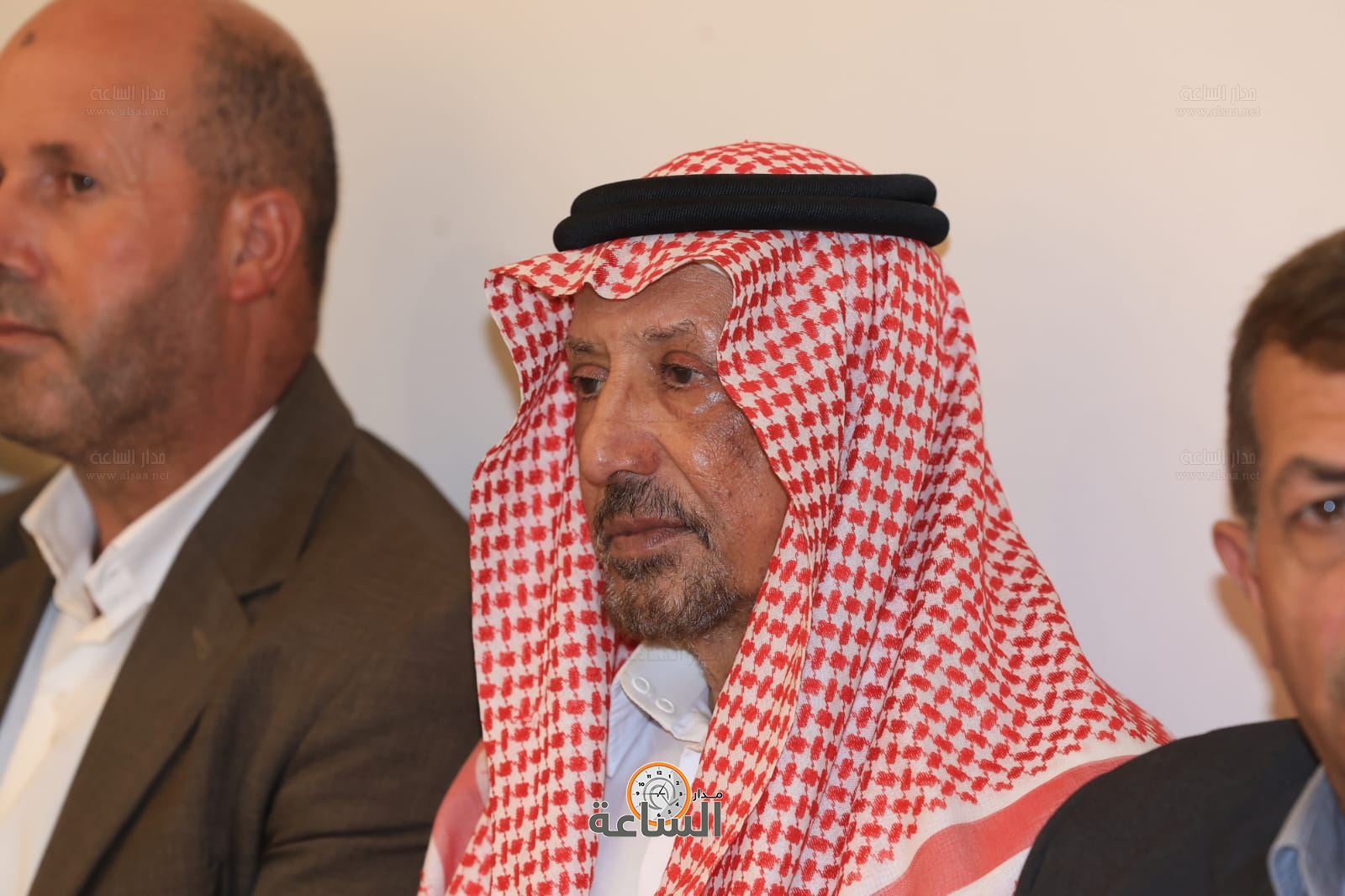 Madar Al-Saa Images 0.2645552839266896