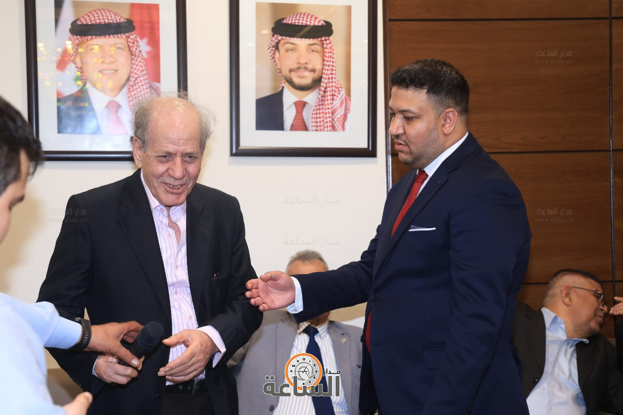 Madar Al-Saa Images 0.4165024026374512