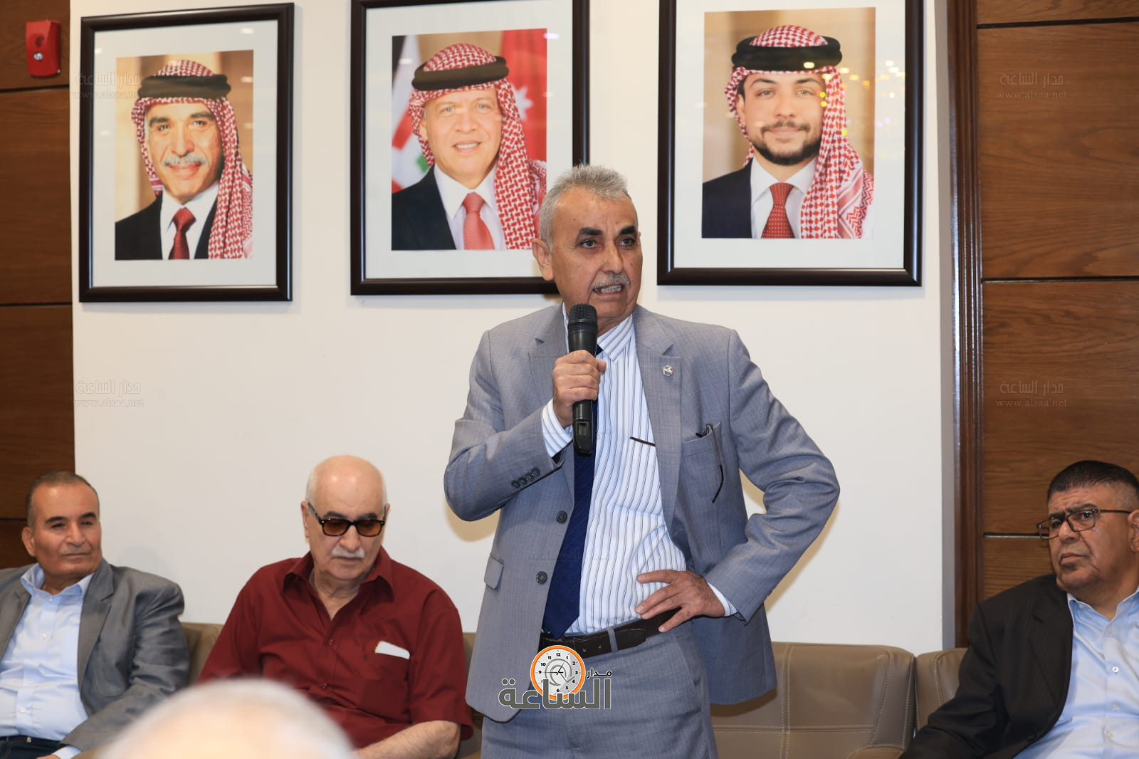 Madar Al-Saa Images 0.7305506567921286