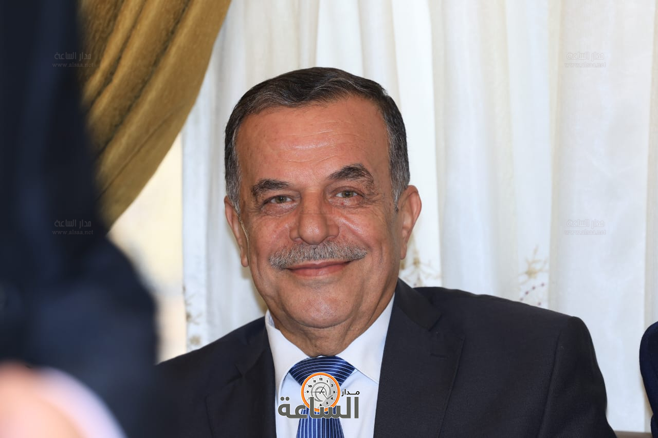 Madar Al-Saa Images 0.15719900787601082