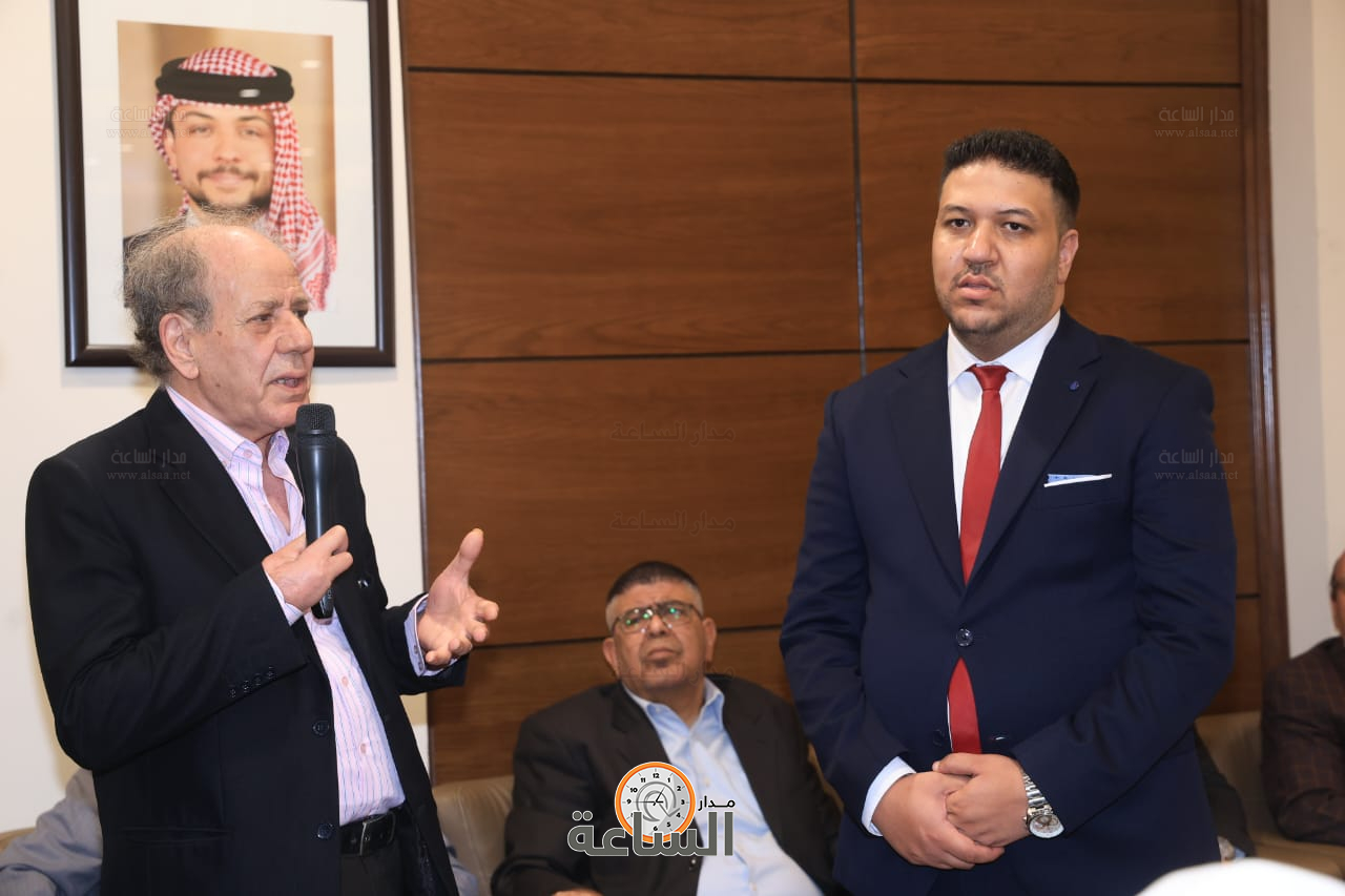 Madar Al-Saa Images 0.7578826969440278