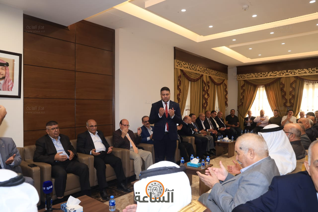 Madar Al-Saa Images 0.004520997661565995