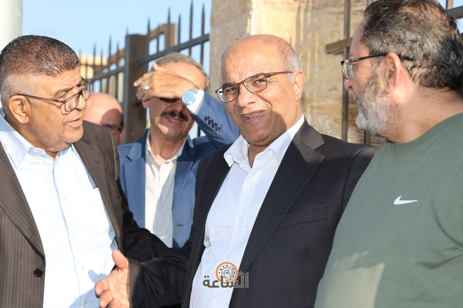 Madar Al-Saa Images 0.8737726237034663