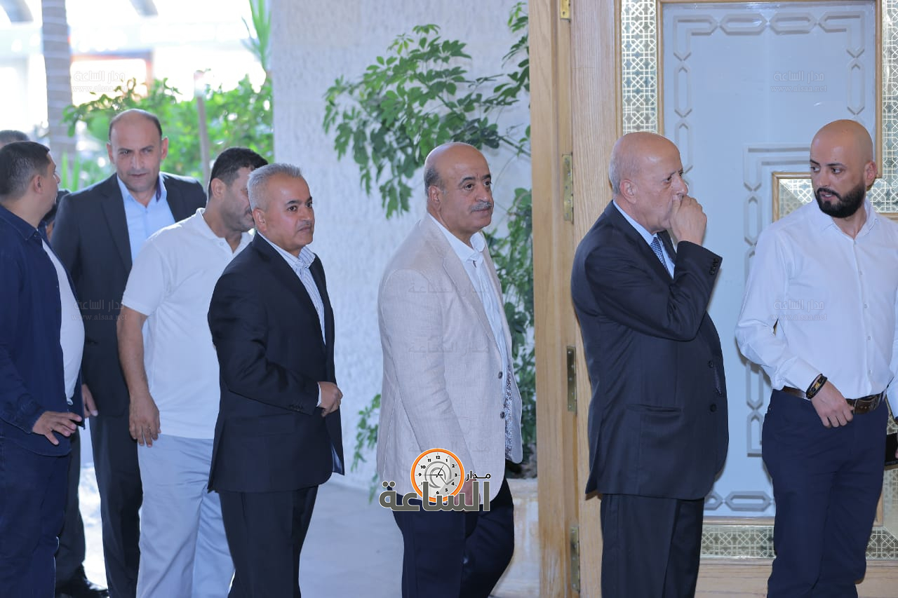 Madar Al-Saa Images 0.6194885668779171