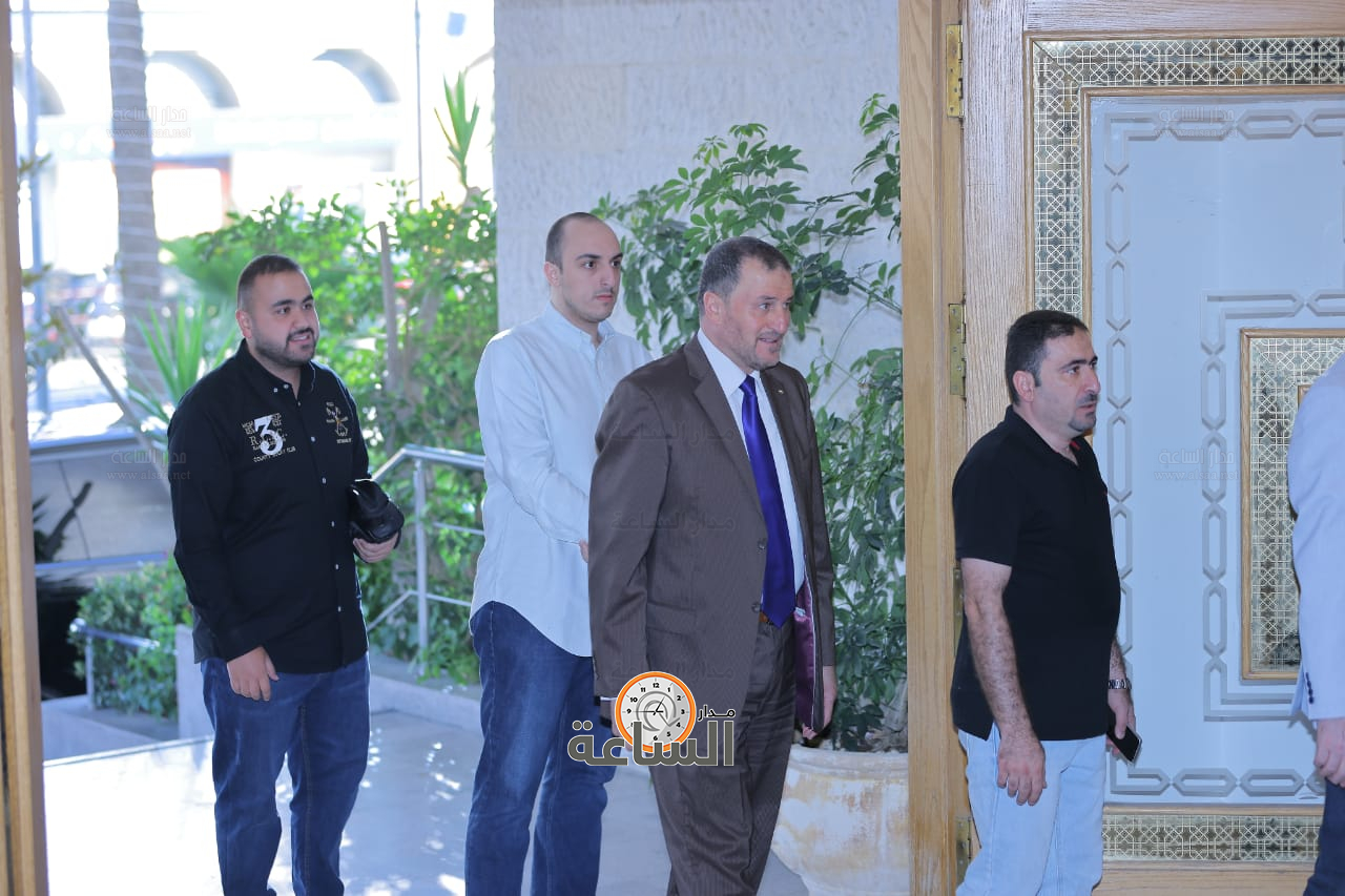 Madar Al-Saa Images 0.6759289081505043