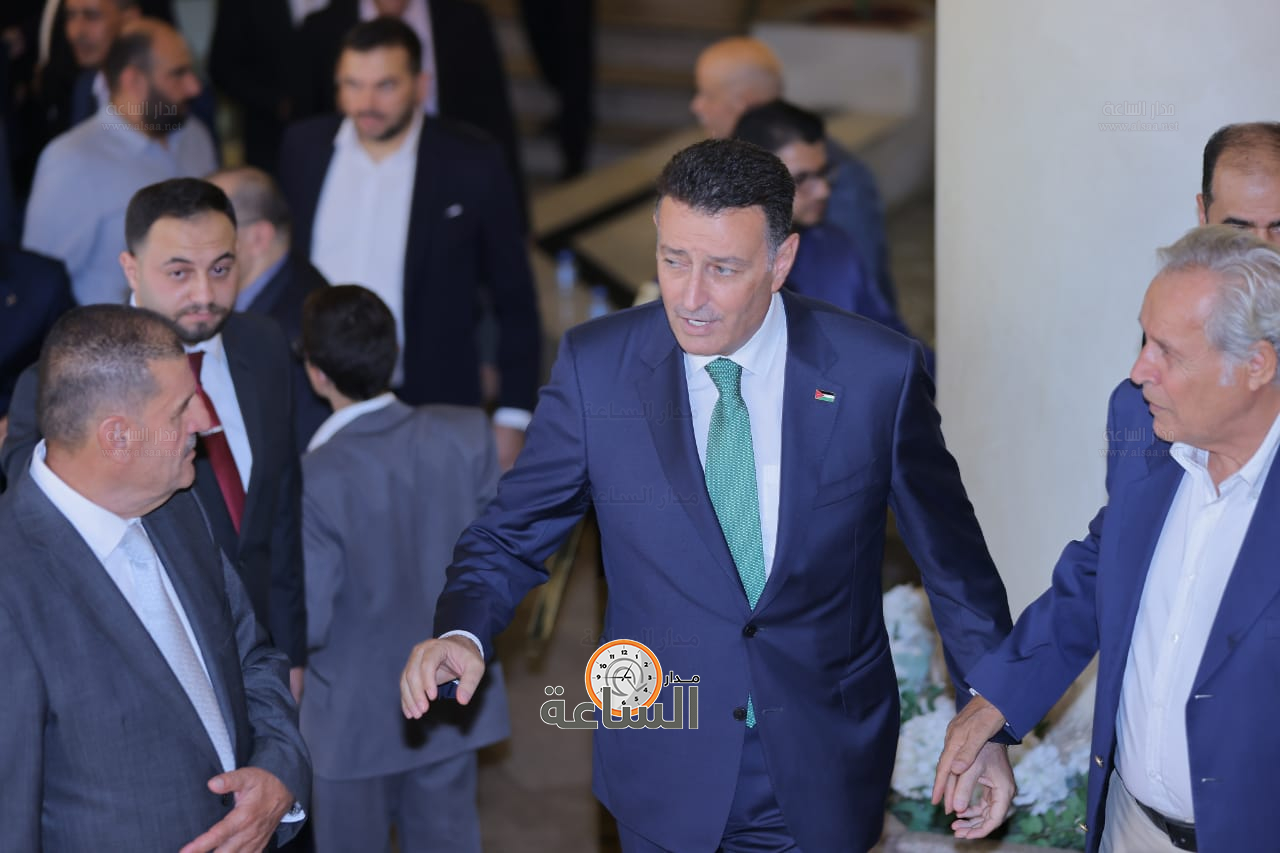 Madar Al-Saa Images 0.014922643463092355