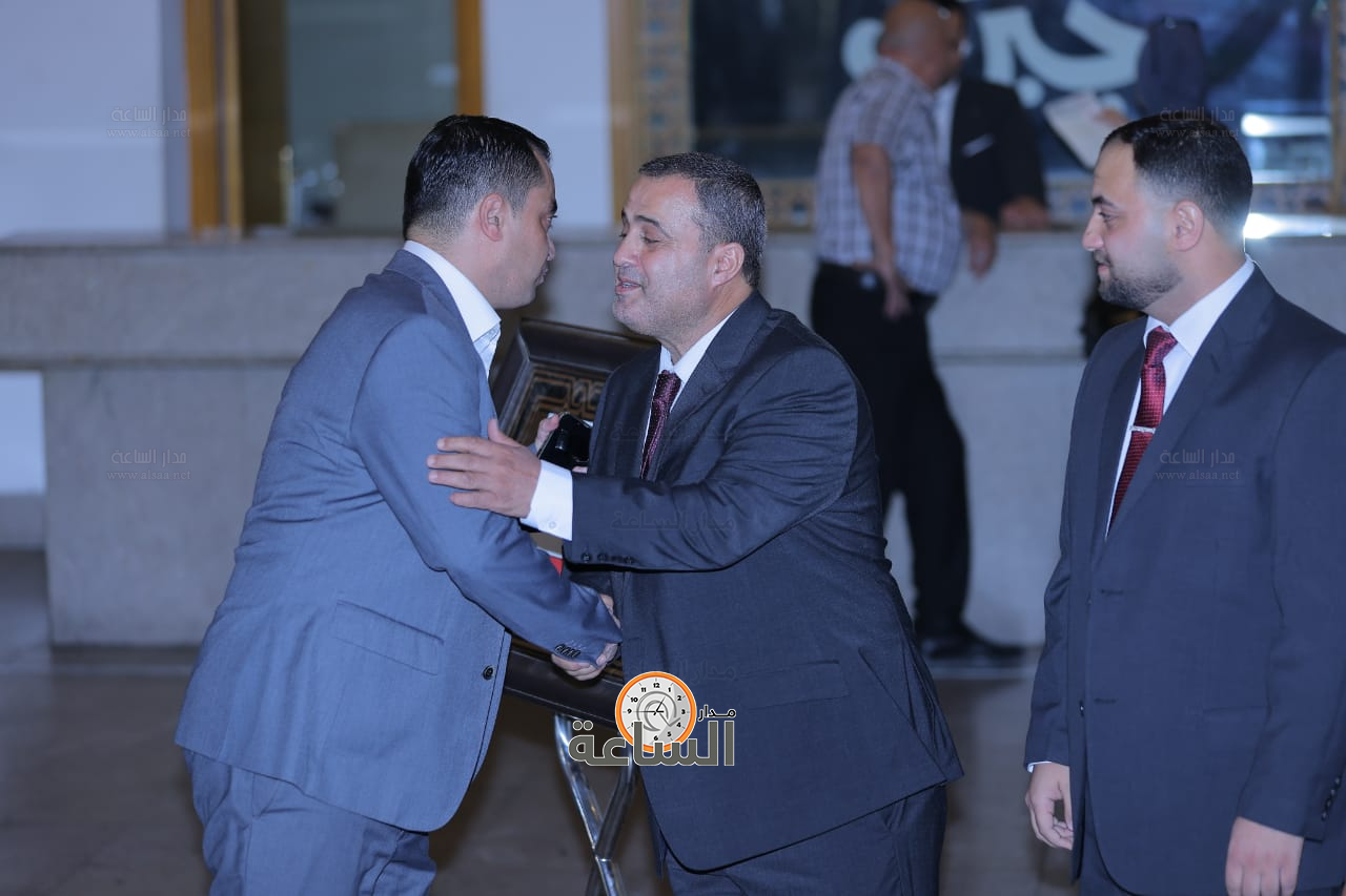 Madar Al-Saa Images 0.4615638904980597