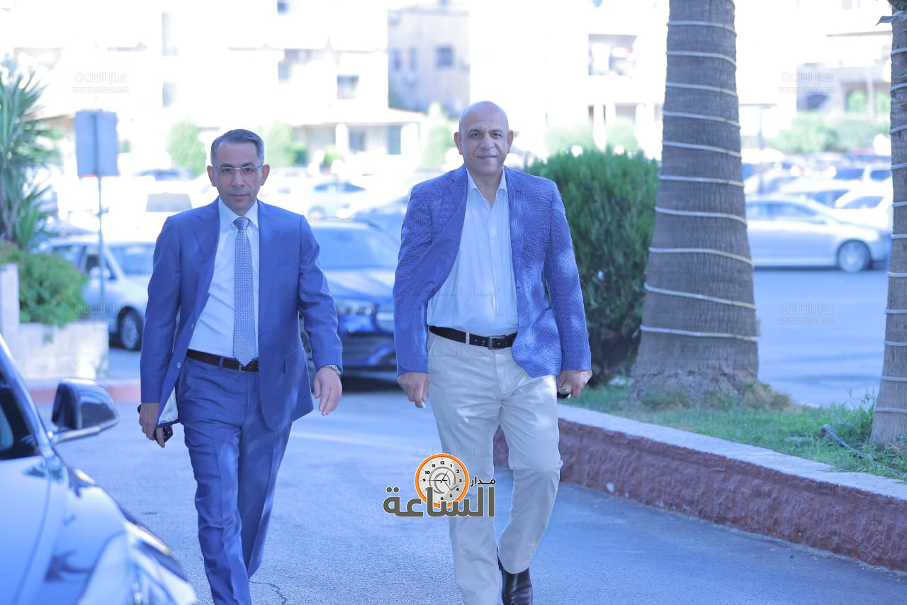 Madar Al-Saa Images 0.48519527745847746