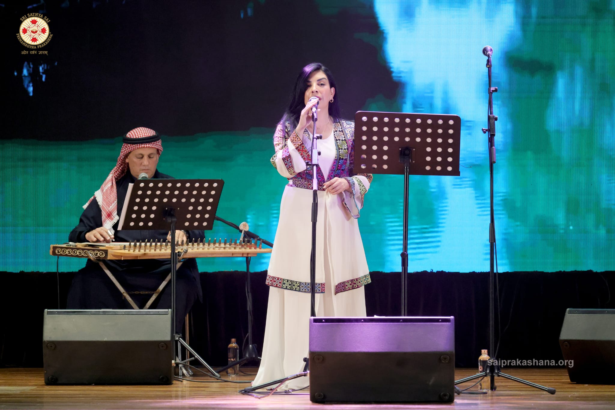 Madar Al-Saa Images 0.33253818595724327