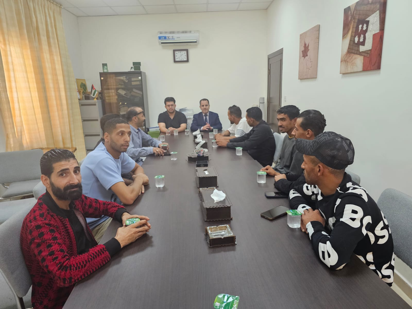 Madar Al-Saa Images 0.7590435773050139