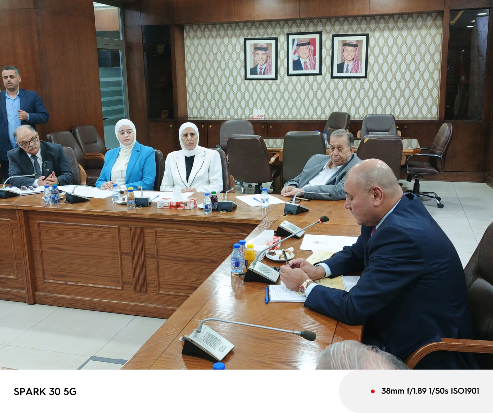 Madar Al-Saa Images 0.3651921368695392