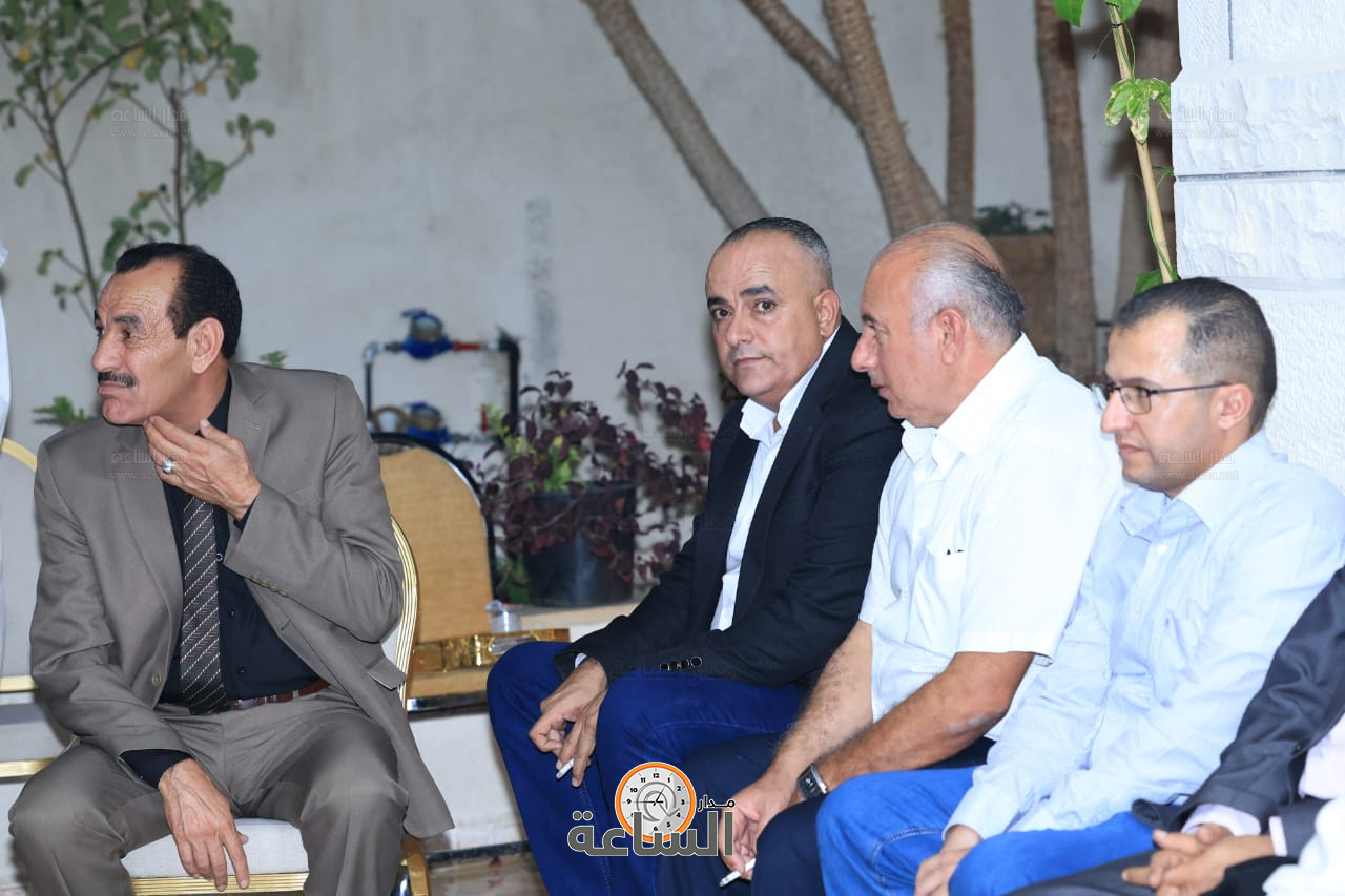 Madar Al-Saa Images 0.8644703957383875