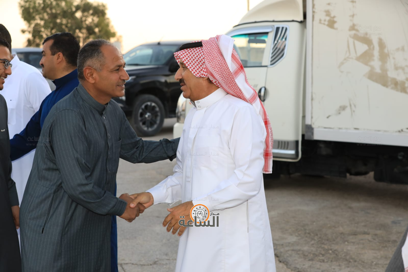 Madar Al-Saa Images 0.8958565057671178