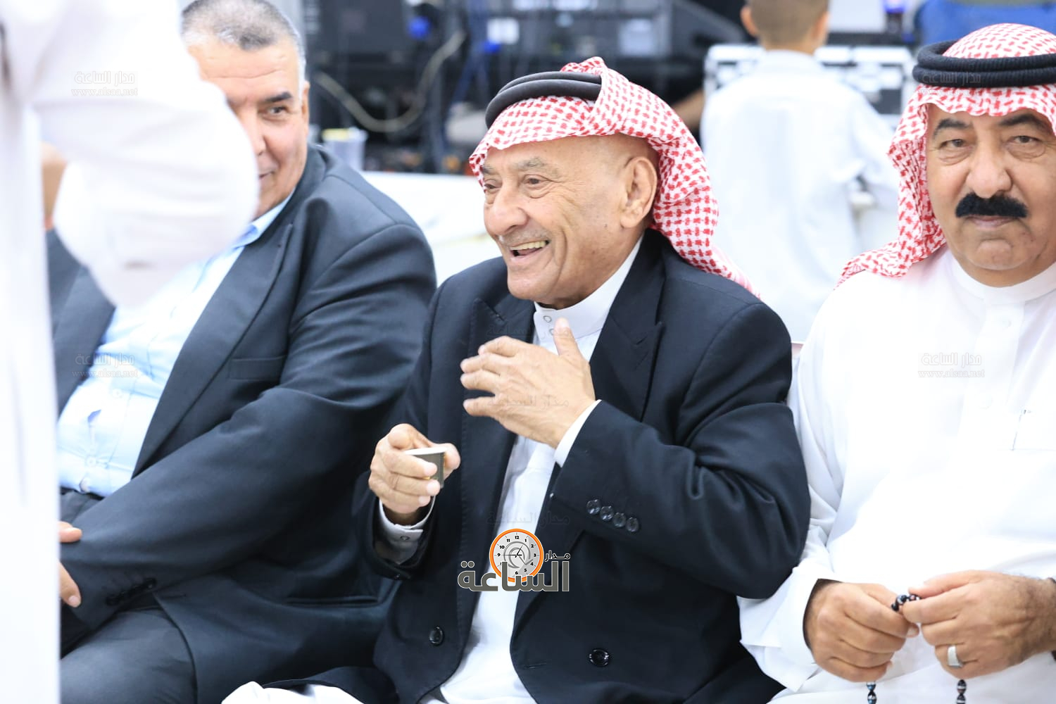 Madar Al-Saa Images 0.49986016975189773