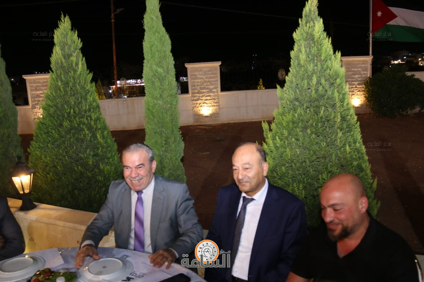 Madar Al-Saa Images 0.9027646750509705