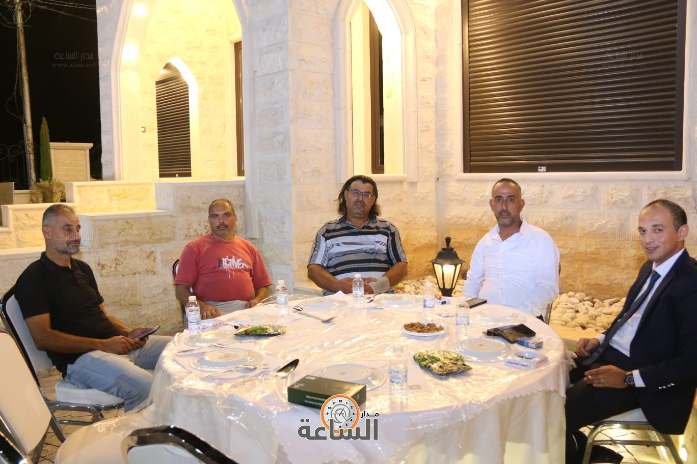 Madar Al-Saa Images 0.017704435439148236