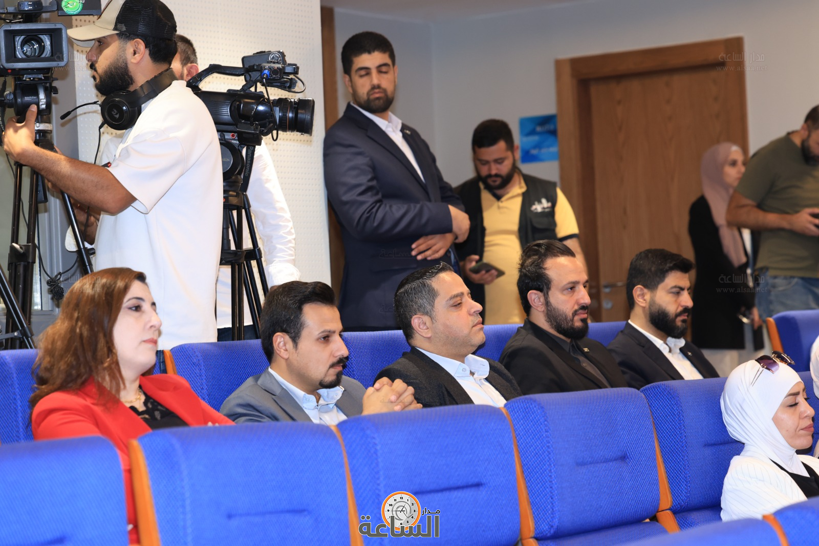 Madar Al-Saa Images 0.9239107677918499