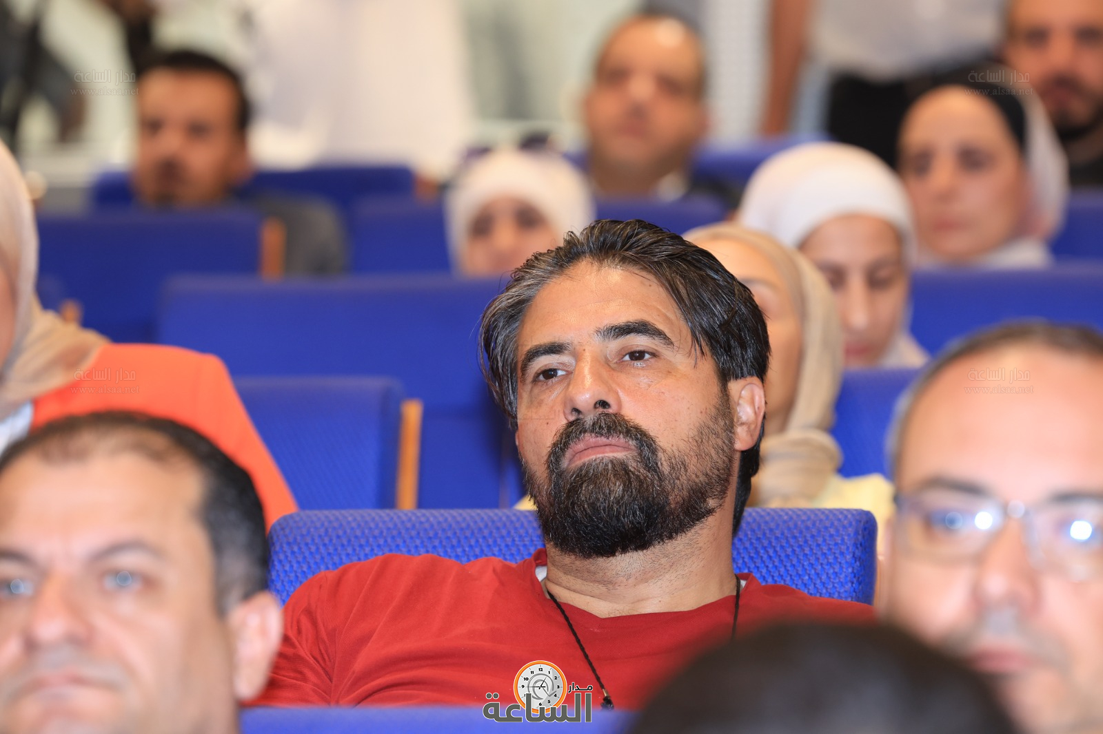 Madar Al-Saa Images 0.9329820985835217